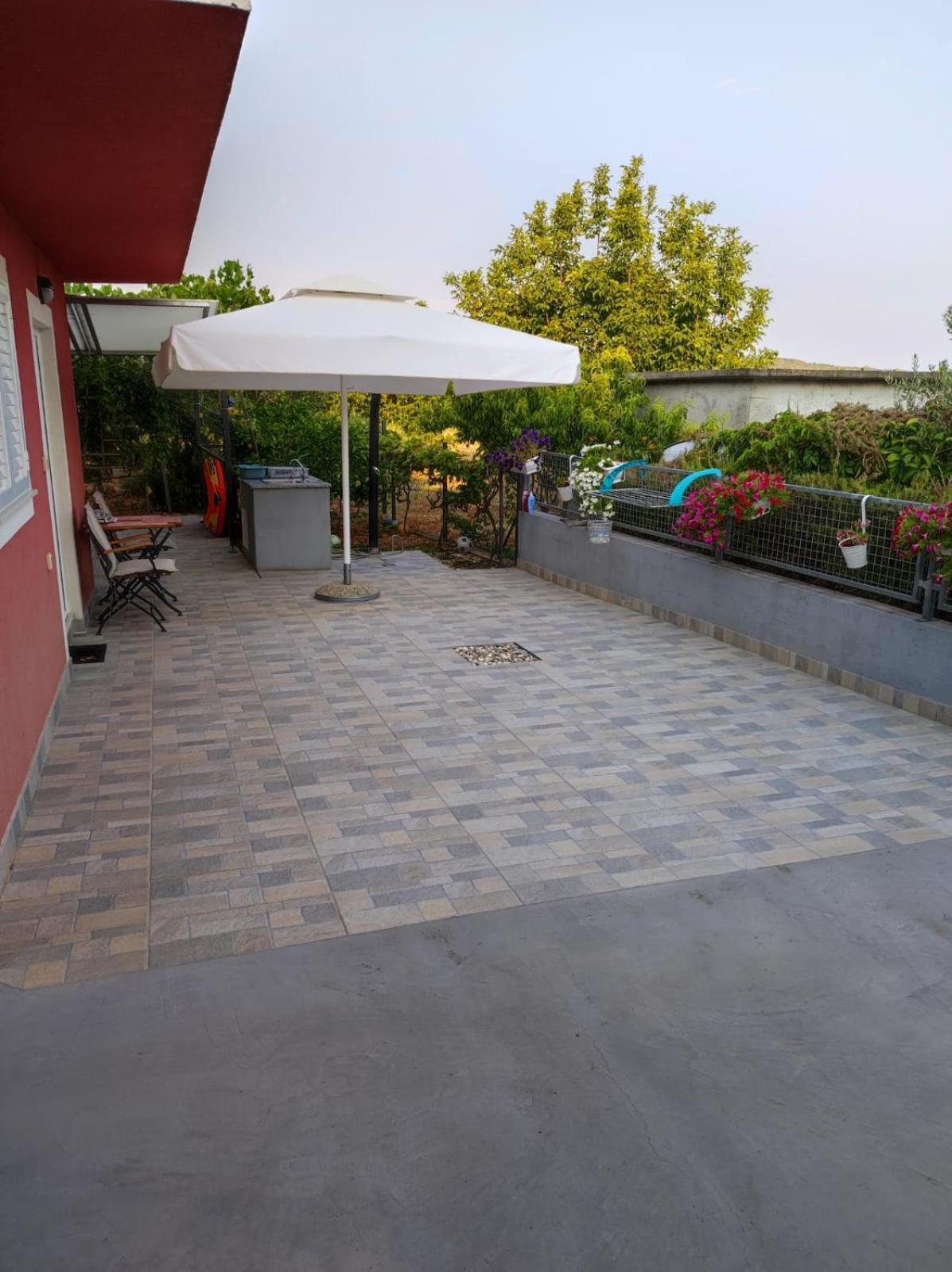 Studio Apartman Mare Trogir Exteriör bild